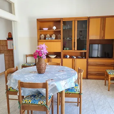 Residenza Acqua Marina In Baia Apartamento